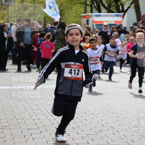 12.04.2026 - 45. Internationalen Wilhelmsburger Insellauf Strokosch-Dieckow http://msf.ph/oto/9488474 12.04.2026 14:09:56 Ziel 720, 719, 907, 158, 268, 543, 721, 1503, 736, 715, 6, 1504, 412, 681, 640, 248, 441, 723, 119, 186, 224, 745 meine-sportfotos.de
