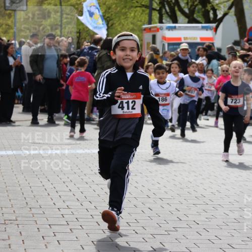 12.04.2026 - 45. Internationalen Wilhelmsburger Insellauf Strokosch-Dieckow http://msf.ph/oto/9488489 12.04.2026 14:09:56 Ziel 720, 719, 907, 158, 268, 543, 721, 1503, 736, 715, 6, 1504, 412, 681, 640, 248, 441, 723, 119, 186, 224, 745 meine-sportfotos.de