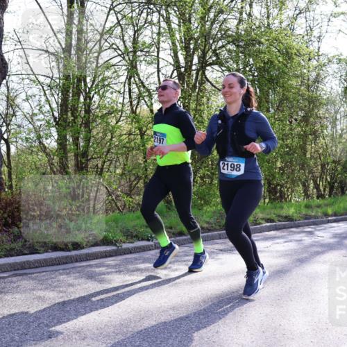 12.04.2026 - 45. Internationalen Wilhelmsburger Insellauf Yannick Fuchs http://msf.ph/oto/9488509 12.04.2026 10:39:44 Laufen 2197, 2198 meine-sportfotos.de