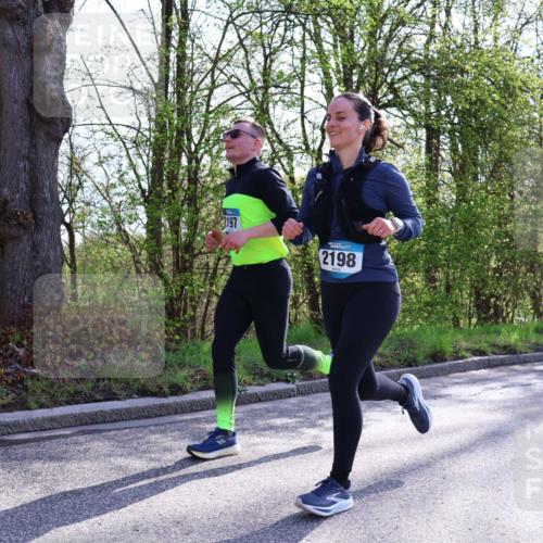 12.04.2026 - 45. Internationalen Wilhelmsburger Insellauf Yannick Fuchs http://msf.ph/oto/9488512 12.04.2026 10:39:44 Laufen 197, 2198 meine-sportfotos.de