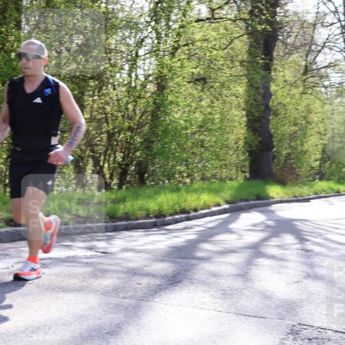 12.04.2026 - 45. Internationalen Wilhelmsburger Insellauf Yannick Fuchs http://msf.ph/oto/9488518 12.04.2026 10:33:59 Laufen  meine-sportfotos.de