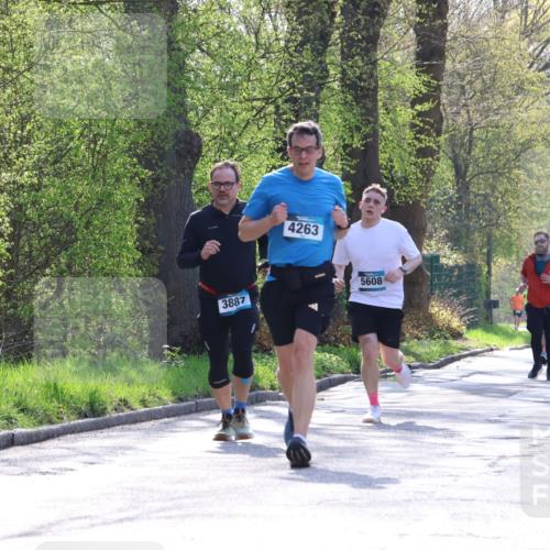 12.04.2026 - 45. Internationalen Wilhelmsburger Insellauf Yannick Fuchs http://msf.ph/oto/9488520 12.04.2026 10:39:54 Laufen 3887, 4263, 5608, 4414, 3923 meine-sportfotos.de