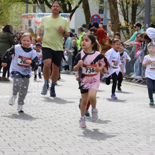 12.04.2026 - 45. Internationalen Wilhelmsburger Insellauf Strokosch-Dieckow http://msf.ph/oto/9488538 12.04.2026 14:09:53 Ziel 284, 44, 200, 563, 53, 712, 1512, 1525, 551, 764, 567, 720, 719, 907, 158, 268, 543, 721, 1503, 736, 715, 6, 1504, 412, 681, 640, 248, 441 meine-sportfotos.de