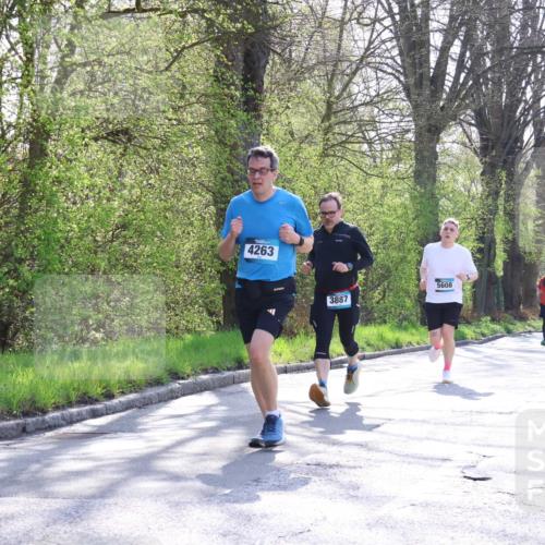 12.04.2026 - 45. Internationalen Wilhelmsburger Insellauf Yannick Fuchs http://msf.ph/oto/9488570 12.04.2026 10:39:58 Laufen 4263, 3887, 5608, 3923 meine-sportfotos.de