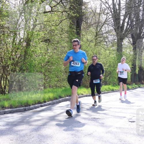 12.04.2026 - 45. Internationalen Wilhelmsburger Insellauf Yannick Fuchs http://msf.ph/oto/9488572 12.04.2026 10:39:58 Laufen 4263, 3887, 5608, 3923 meine-sportfotos.de