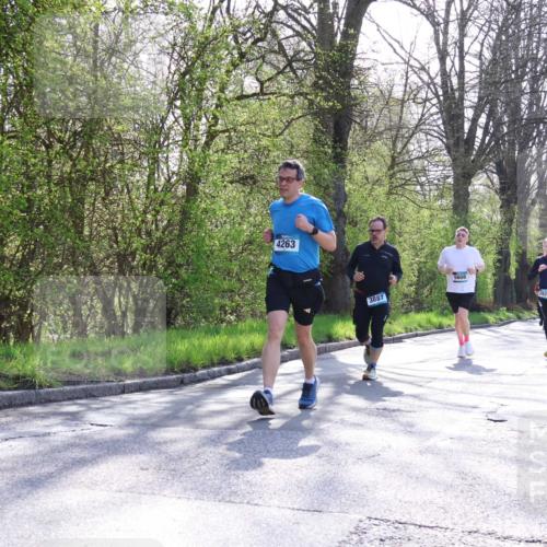 12.04.2026 - 45. Internationalen Wilhelmsburger Insellauf Yannick Fuchs http://msf.ph/oto/9488577 12.04.2026 10:39:58 Laufen 4263, 3887, 5608, 3923 meine-sportfotos.de
