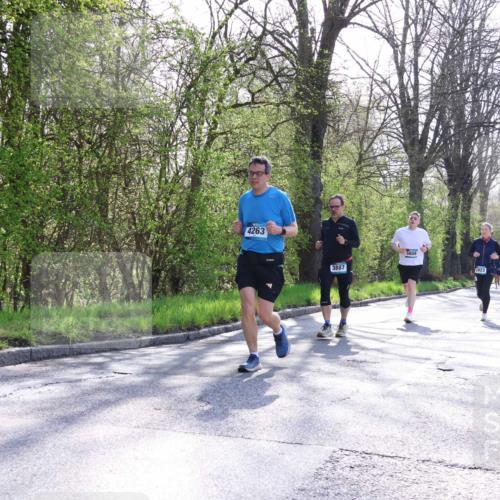 12.04.2026 - 45. Internationalen Wilhelmsburger Insellauf Yannick Fuchs http://msf.ph/oto/9488579 12.04.2026 10:39:58 Laufen 4263, 3887, 5608, 3923 meine-sportfotos.de