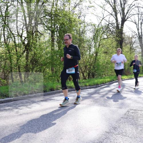 12.04.2026 - 45. Internationalen Wilhelmsburger Insellauf Yannick Fuchs http://msf.ph/oto/9488612 12.04.2026 10:40:00 Laufen 5608, 3887 meine-sportfotos.de