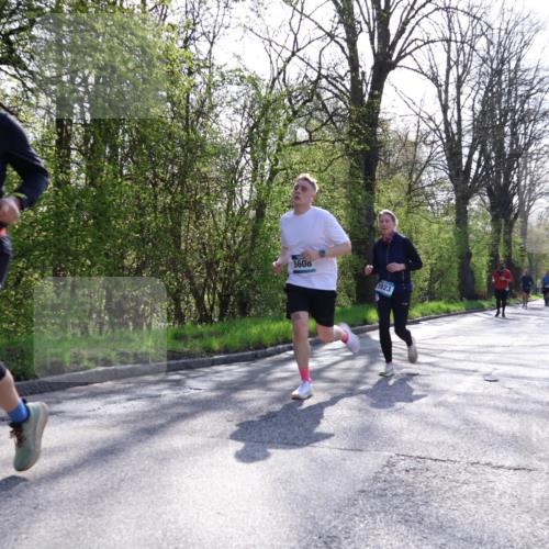 12.04.2026 - 45. Internationalen Wilhelmsburger Insellauf Yannick Fuchs http://msf.ph/oto/9488618 12.04.2026 10:40:01 Laufen 3887, 5608, 3923 meine-sportfotos.de