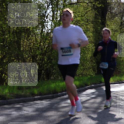 12.04.2026 - 45. Internationalen Wilhelmsburger Insellauf Yannick Fuchs http://msf.ph/oto/9488620 12.04.2026 10:40:01 Laufen  meine-sportfotos.de