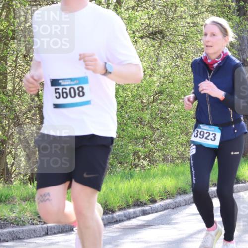 12.04.2026 - 45. Internationalen Wilhelmsburger Insellauf Yannick Fuchs http://msf.ph/oto/9488626 12.04.2026 10:40:01 Laufen 5608, 3923 meine-sportfotos.de