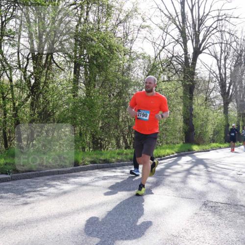 12.04.2026 - 45. Internationalen Wilhelmsburger Insellauf Yannick Fuchs http://msf.ph/oto/9488631 12.04.2026 10:34:09 Laufen 2190 meine-sportfotos.de