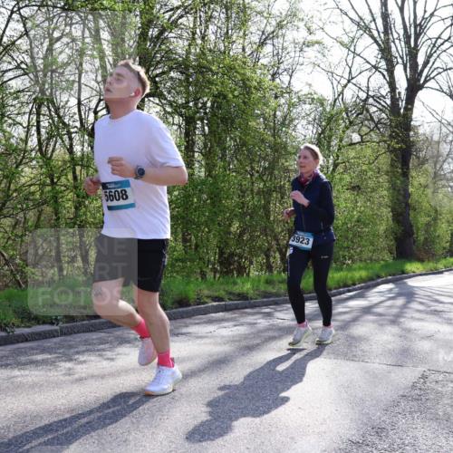 12.04.2026 - 45. Internationalen Wilhelmsburger Insellauf Yannick Fuchs http://msf.ph/oto/9488638 12.04.2026 10:40:02 Laufen 5608, 3923 meine-sportfotos.de