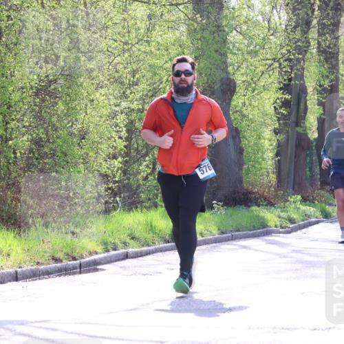 12.04.2026 - 45. Internationalen Wilhelmsburger Insellauf Yannick Fuchs http://msf.ph/oto/9488649 12.04.2026 10:40:04 Laufen 576, 4414, 3852 meine-sportfotos.de