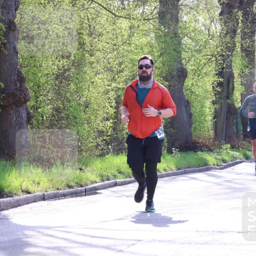 12.04.2026 - 45. Internationalen Wilhelmsburger Insellauf Yannick Fuchs http://msf.ph/oto/9488653 12.04.2026 10:40:04 Laufen 576, 4414, 3852 meine-sportfotos.de