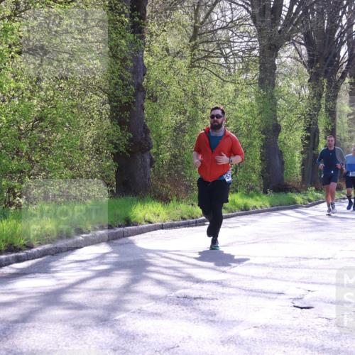 12.04.2026 - 45. Internationalen Wilhelmsburger Insellauf Yannick Fuchs http://msf.ph/oto/9488661 12.04.2026 10:40:05 Laufen 3852, 4414 meine-sportfotos.de
