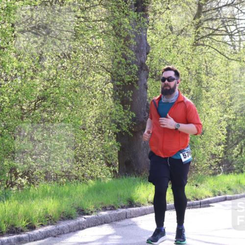 12.04.2026 - 45. Internationalen Wilhelmsburger Insellauf Yannick Fuchs http://msf.ph/oto/9488668 12.04.2026 10:40:06 Laufen 576 meine-sportfotos.de