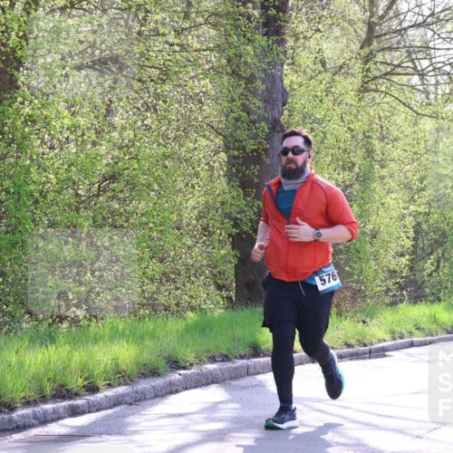 12.04.2026 - 45. Internationalen Wilhelmsburger Insellauf Yannick Fuchs http://msf.ph/oto/9488670 12.04.2026 10:40:06 Laufen 576 meine-sportfotos.de