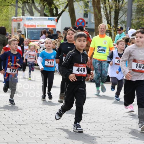 12.04.2026 - 45. Internationalen Wilhelmsburger Insellauf Strokosch-Dieckow http://msf.ph/oto/9488750 12.04.2026 14:09:43 Ziel 921, 251, 945, 934, 212, 735, 190, 240, 1520, 206, 908, 776, 172, 183, 196, 449, 772, 7, 917, 284, 44, 200, 563, 53, 712, 1512, 1525, 551, 764, 567 meine-sportfotos.de