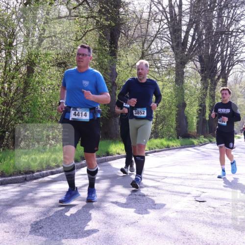 12.04.2026 - 45. Internationalen Wilhelmsburger Insellauf Yannick Fuchs http://msf.ph/oto/9488753 12.04.2026 10:40:14 Laufen 4414, 5, 3852, 4494 meine-sportfotos.de