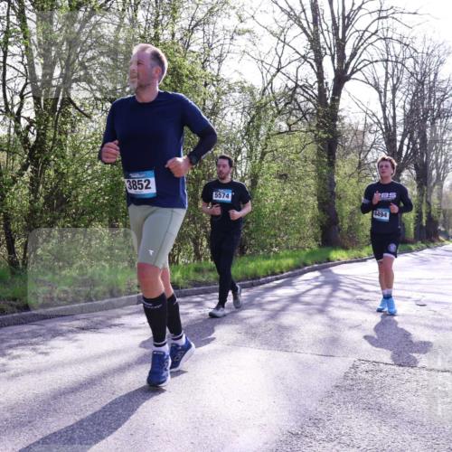 12.04.2026 - 45. Internationalen Wilhelmsburger Insellauf Yannick Fuchs http://msf.ph/oto/9488785 12.04.2026 10:40:16 Laufen 3852, 5574, 4494 meine-sportfotos.de
