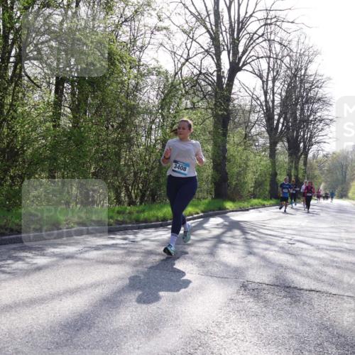 12.04.2026 - 45. Internationalen Wilhelmsburger Insellauf Yannick Fuchs http://msf.ph/oto/9488791 12.04.2026 10:34:23 Laufen 3408 meine-sportfotos.de
