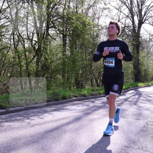 12.04.2026 - 45. Internationalen Wilhelmsburger Insellauf Yannick Fuchs http://msf.ph/oto/9488805 12.04.2026 10:40:18 Laufen 574, 4494 meine-sportfotos.de