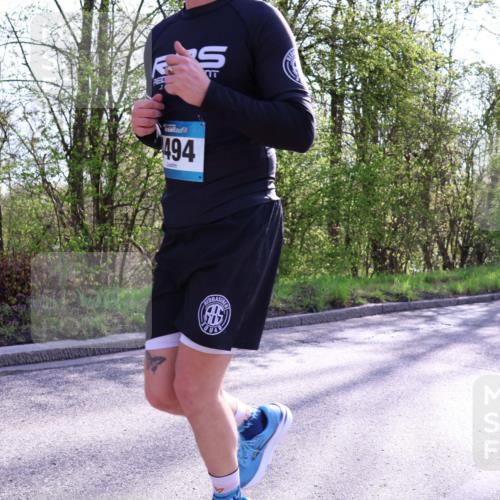 12.04.2026 - 45. Internationalen Wilhelmsburger Insellauf Yannick Fuchs http://msf.ph/oto/9488817 12.04.2026 10:40:18 Laufen 494 meine-sportfotos.de