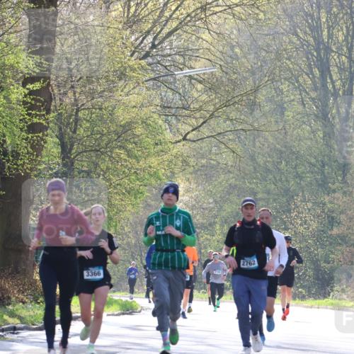 12.04.2026 - 45. Internationalen Wilhelmsburger Insellauf Yannick Fuchs http://msf.ph/oto/9488828 12.04.2026 10:40:23 Laufen 3366, 2729, 2762, 4024 meine-sportfotos.de