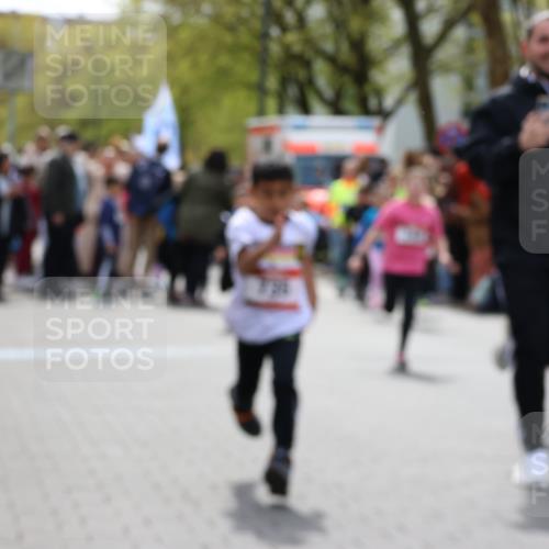 12.04.2026 - 45. Internationalen Wilhelmsburger Insellauf Strokosch-Dieckow http://msf.ph/oto/9488835 12.04.2026 14:09:39 Ziel 1501, 249, 1059, 1516, 94, 921, 251, 945, 934, 212, 735, 190, 240, 1520, 206, 908, 776, 172, 183, 196, 449, 772 meine-sportfotos.de