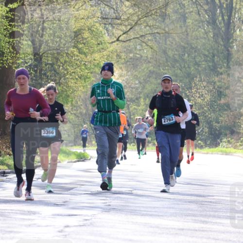 12.04.2026 - 45. Internationalen Wilhelmsburger Insellauf Yannick Fuchs http://msf.ph/oto/9488838 12.04.2026 10:40:24 Laufen 3366, 2762, 4024 meine-sportfotos.de