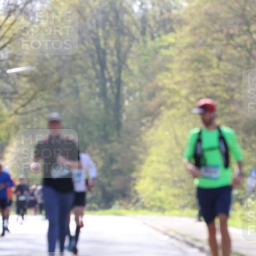12.04.2026 - 45. Internationalen Wilhelmsburger Insellauf Yannick Fuchs http://msf.ph/oto/9488871 12.04.2026 10:40:27 Laufen  meine-sportfotos.de