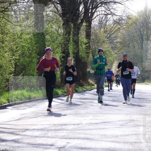 12.04.2026 - 45. Internationalen Wilhelmsburger Insellauf Yannick Fuchs http://msf.ph/oto/9488876 12.04.2026 10:40:28 Laufen 3366, 2762, 4710, 4024 meine-sportfotos.de