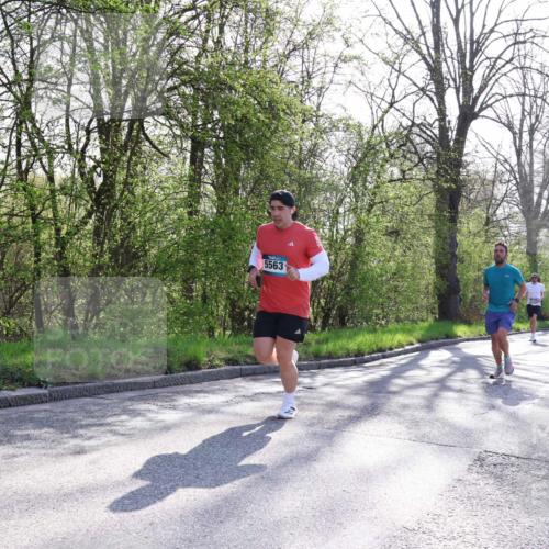 12.04.2026 - 45. Internationalen Wilhelmsburger Insellauf Yannick Fuchs http://msf.ph/oto/9488903 12.04.2026 10:34:39 Laufen 5563 meine-sportfotos.de