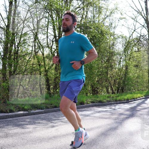 12.04.2026 - 45. Internationalen Wilhelmsburger Insellauf Yannick Fuchs http://msf.ph/oto/9488927 12.04.2026 10:34:41 Laufen 3172 meine-sportfotos.de