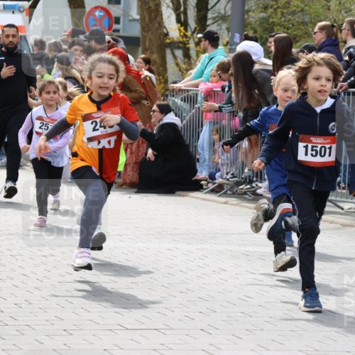 12.04.2026 - 45. Internationalen Wilhelmsburger Insellauf Strokosch-Dieckow http://msf.ph/oto/9488976 12.04.2026 14:09:33 Ziel 216, 25, 1066, 209, 915, 221, 541, 1501, 249, 1059, 1516, 94, 921, 251, 945, 934 meine-sportfotos.de
