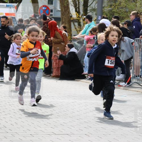 12.04.2026 - 45. Internationalen Wilhelmsburger Insellauf Strokosch-Dieckow http://msf.ph/oto/9488999 12.04.2026 14:09:33 Ziel 216, 25, 1066, 209, 915, 221, 541, 1501, 249, 1059, 1516, 94, 921, 251, 945, 934 meine-sportfotos.de