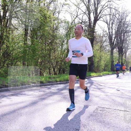 12.04.2026 - 45. Internationalen Wilhelmsburger Insellauf Yannick Fuchs http://msf.ph/oto/9489000 12.04.2026 10:40:38 Laufen  meine-sportfotos.de