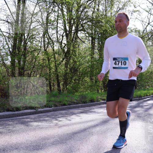 12.04.2026 - 45. Internationalen Wilhelmsburger Insellauf Yannick Fuchs http://msf.ph/oto/9489007 12.04.2026 10:40:38 Laufen 4710 meine-sportfotos.de