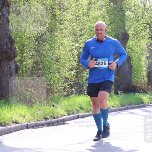 12.04.2026 - 45. Internationalen Wilhelmsburger Insellauf Yannick Fuchs http://msf.ph/oto/9489011 12.04.2026 10:40:39 Laufen 4836, 4689 meine-sportfotos.de