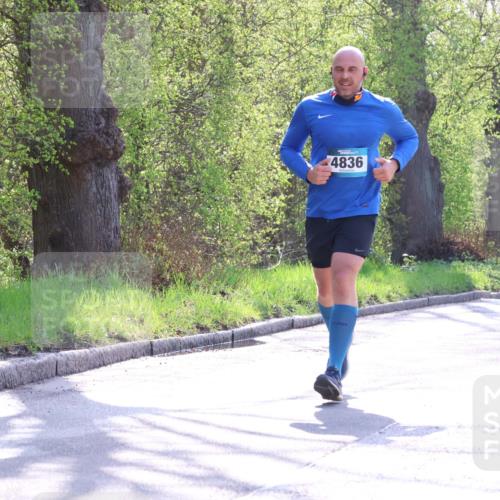 12.04.2026 - 45. Internationalen Wilhelmsburger Insellauf Yannick Fuchs http://msf.ph/oto/9489014 12.04.2026 10:40:39 Laufen 4836, 4689 meine-sportfotos.de