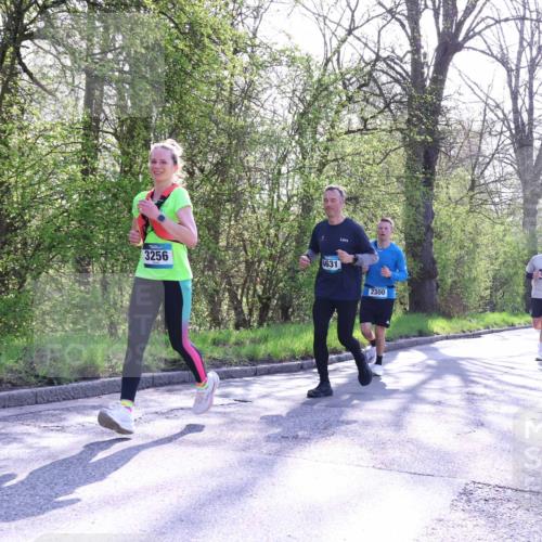 12.04.2026 - 45. Internationalen Wilhelmsburger Insellauf Yannick Fuchs http://msf.ph/oto/9489020 12.04.2026 10:34:50 Laufen 3256, 4631, 2300, 2995 meine-sportfotos.de