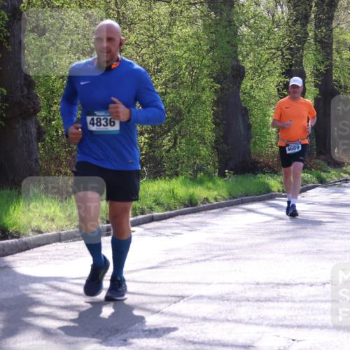 12.04.2026 - 45. Internationalen Wilhelmsburger Insellauf Yannick Fuchs http://msf.ph/oto/9489027 12.04.2026 10:40:40 Laufen 4836, 3194, 4689, 2834 meine-sportfotos.de