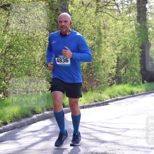 12.04.2026 - 45. Internationalen Wilhelmsburger Insellauf Yannick Fuchs http://msf.ph/oto/9489036 12.04.2026 10:40:41 Laufen 4836, 4689 meine-sportfotos.de