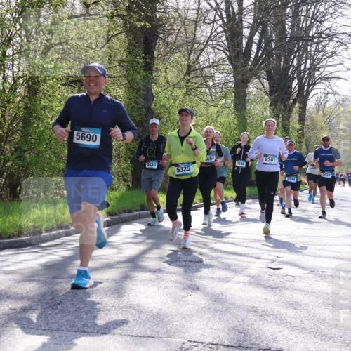12.04.2026 - 45. Internationalen Wilhelmsburger Insellauf Yannick Fuchs http://msf.ph/oto/9489143 12.04.2026 10:35:02 Laufen 5690, 3430, 5694, 3848, 5325, 2301, 5046, 5037 meine-sportfotos.de