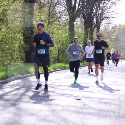 12.04.2026 - 45. Internationalen Wilhelmsburger Insellauf Yannick Fuchs http://msf.ph/oto/9489171 12.04.2026 10:40:51 Laufen 2729, 2834, 4503, 2837 meine-sportfotos.de