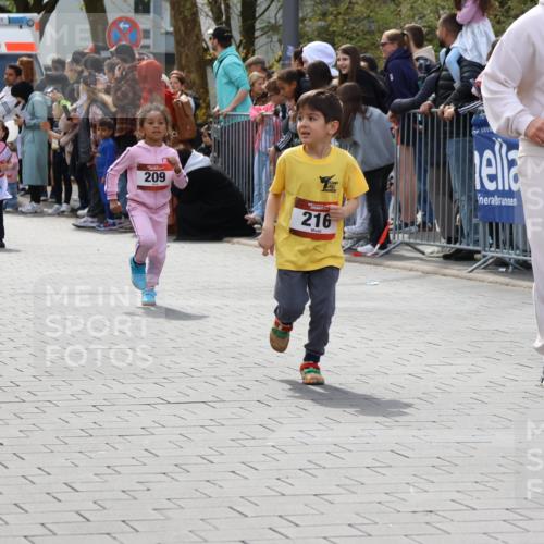 12.04.2026 - 45. Internationalen Wilhelmsburger Insellauf Strokosch-Dieckow http://msf.ph/oto/9489172 12.04.2026 14:09:24 Ziel 223, 271, 691, 1511, 252, 270, 220, 219, 216, 25, 1066, 209, 915, 221 meine-sportfotos.de