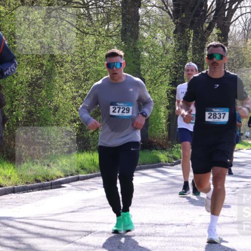 12.04.2026 - 45. Internationalen Wilhelmsburger Insellauf Yannick Fuchs http://msf.ph/oto/9489176 12.04.2026 10:40:52 Laufen 2834, 2729, 2837, 0, 2746, 4943 meine-sportfotos.de