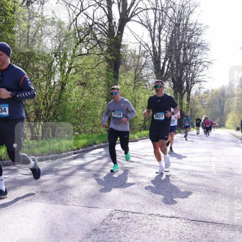 12.04.2026 - 45. Internationalen Wilhelmsburger Insellauf Yannick Fuchs http://msf.ph/oto/9489195 12.04.2026 10:40:53 Laufen 2834, 2729, 2837, 503 meine-sportfotos.de