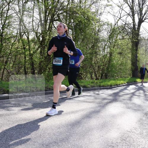12.04.2026 - 45. Internationalen Wilhelmsburger Insellauf Yannick Fuchs http://msf.ph/oto/9489228 12.04.2026 10:35:09 Laufen 3680, 706, 3830 meine-sportfotos.de